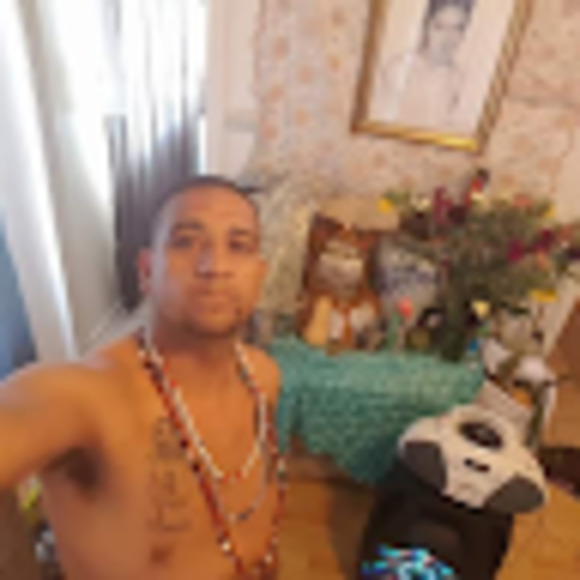 Meet your Posher, Felipe - Picture 1 of 1